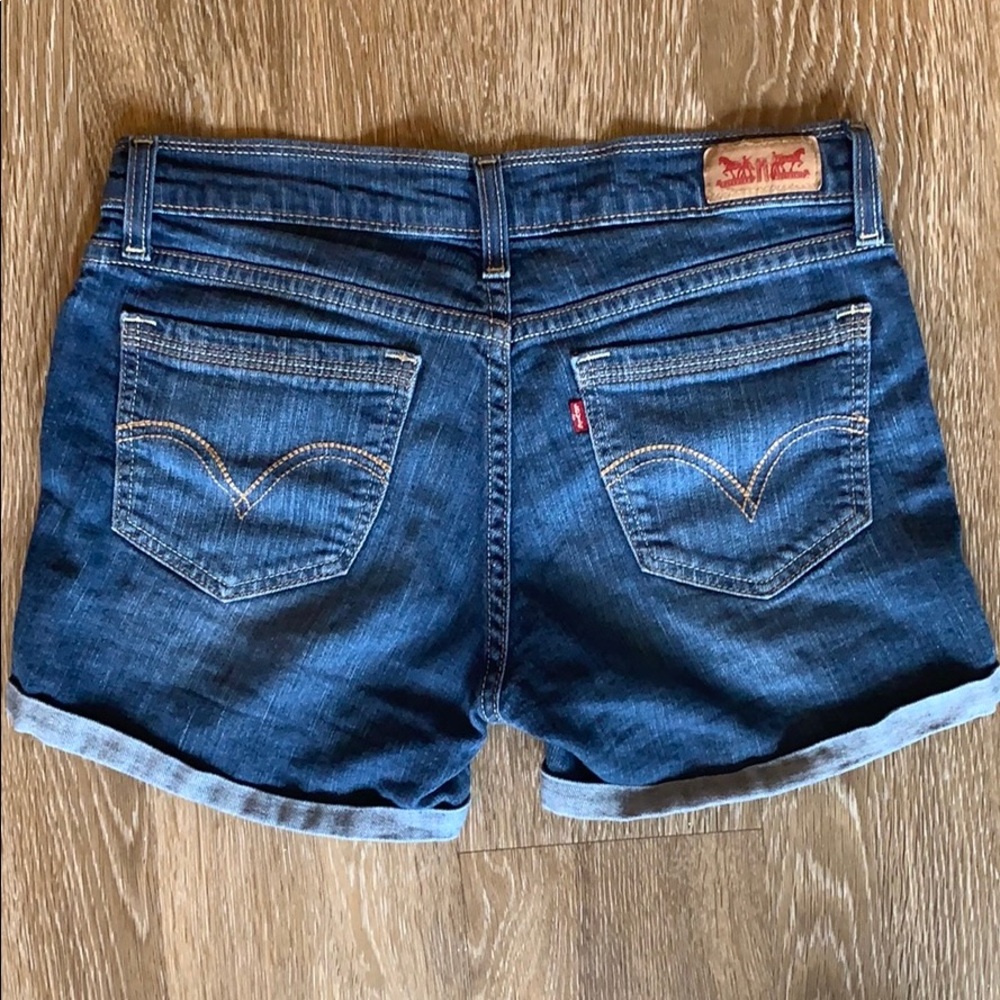 Low rise Levi Shorts W29 - Picture 2 of 4